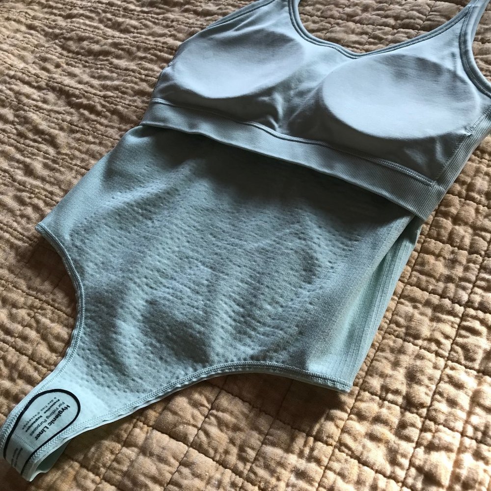 Ebb to Street Bodysuit Light Support, B/C Cups - Picture 8 of 9